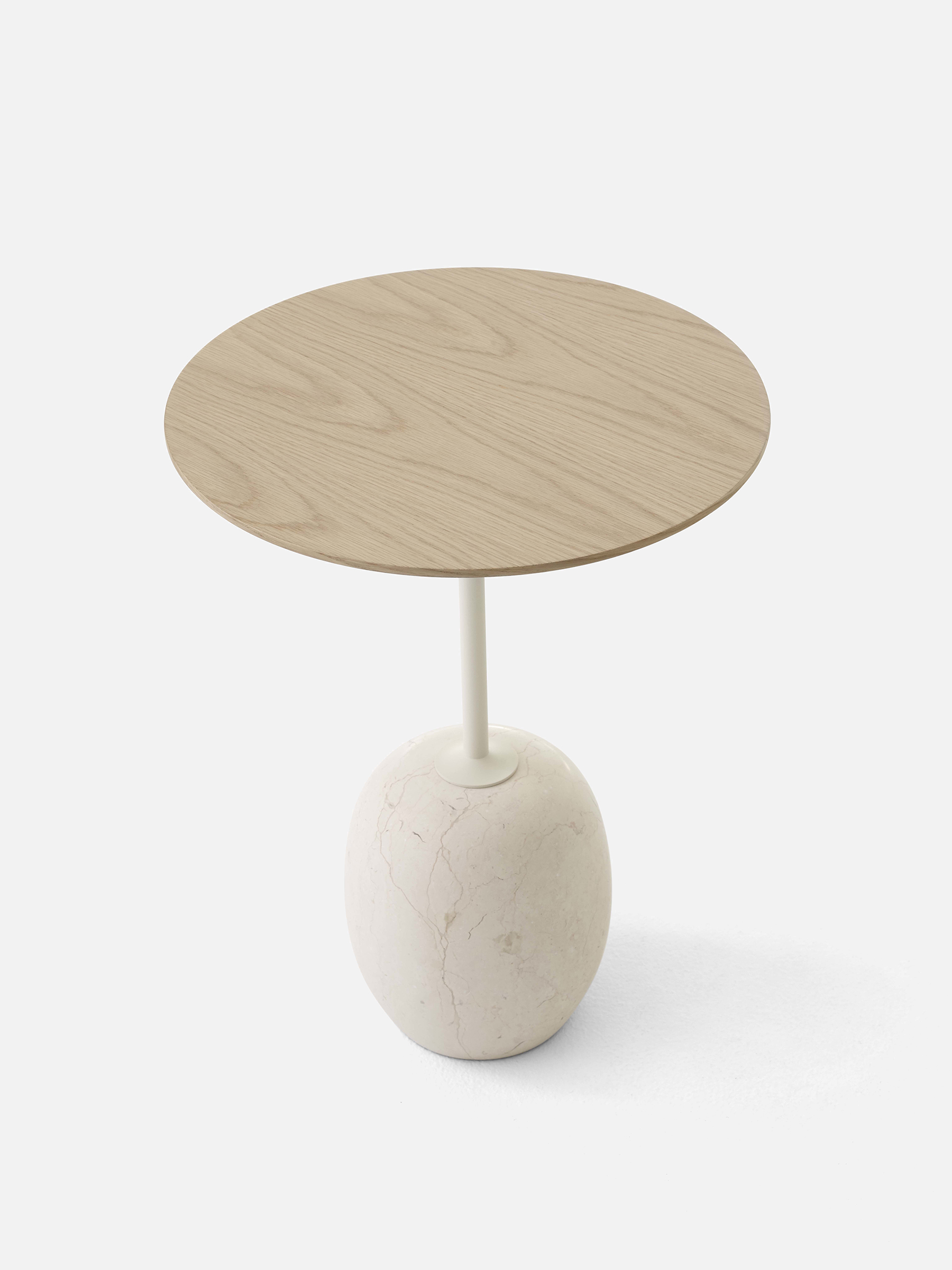 Lato Beistelltisch LN8 rund ø 40 cm Eiche / Crema Diva Marmor Lato Beistelltisch LN8 rund ø 40 cm Eiche / Crema Diva Marmor