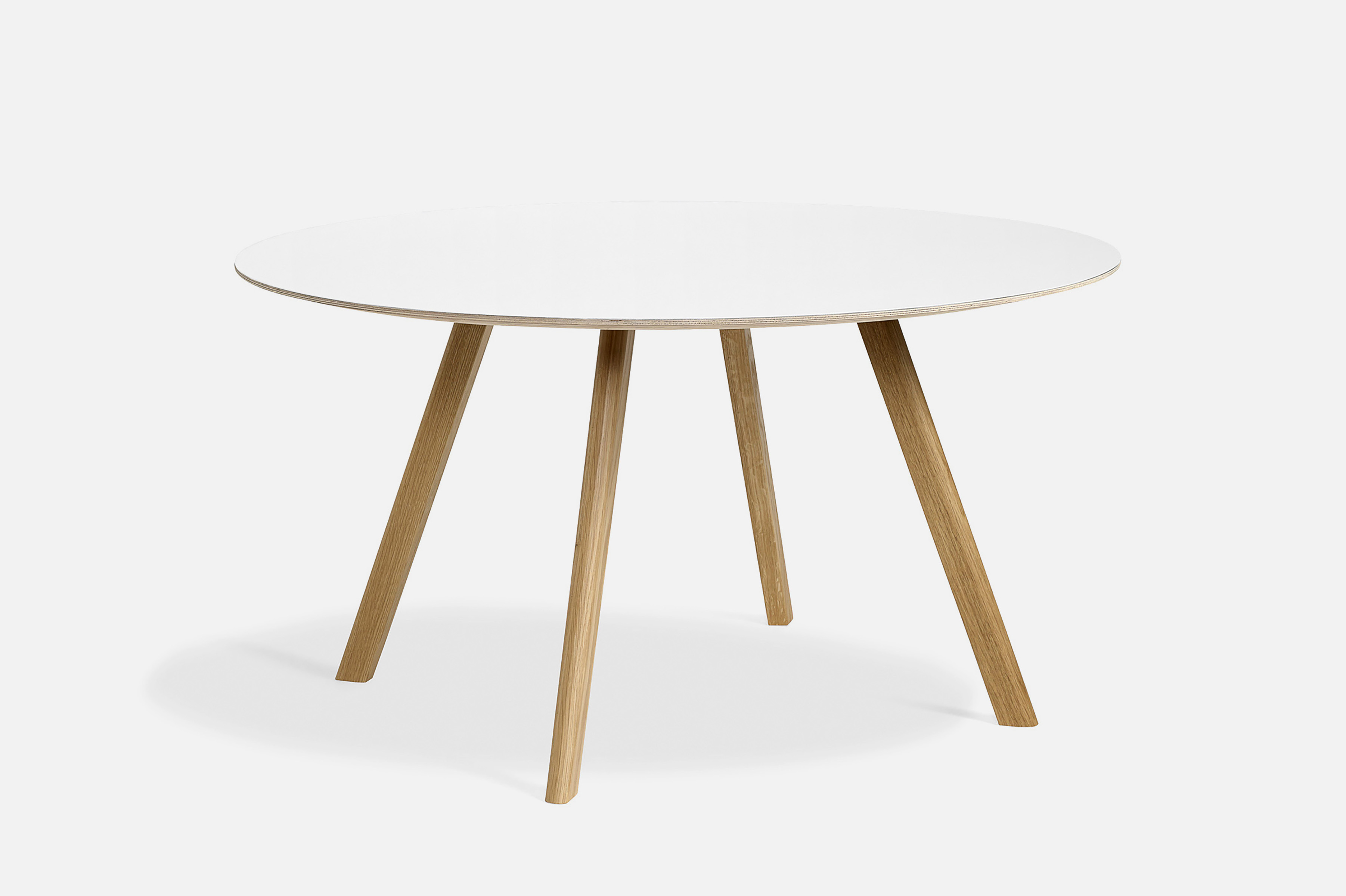 CPH25 Esstisch Ø140 cm - Eiche / Laminat weiß CPH25 Esstisch Ø140 cm - Eiche / Laminat weiß
