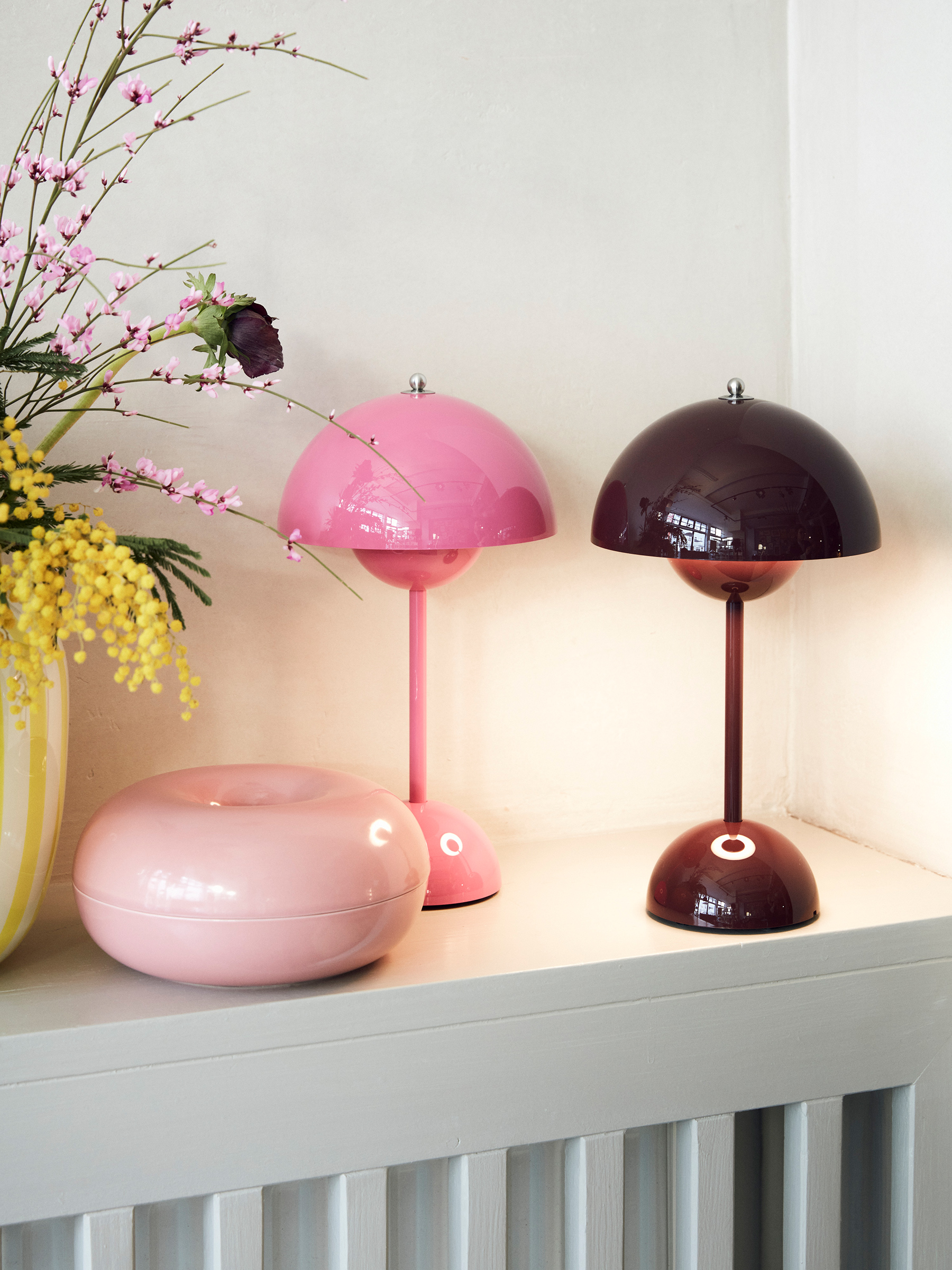 Flowerpot VP9 Portable Tischleuchte - Dark plum Flowerpot VP9 Portable Tischleuchte - Dark plum