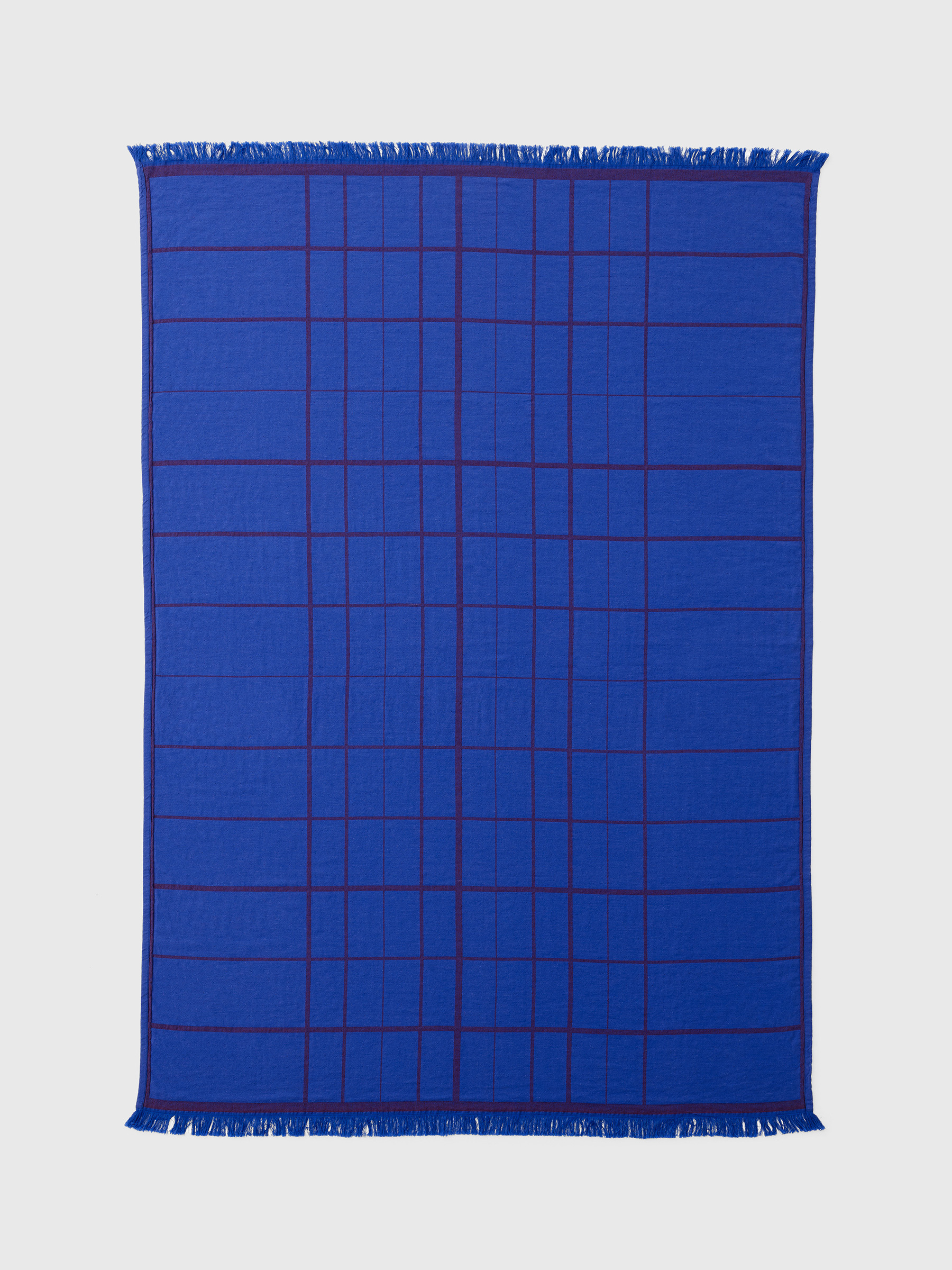 Untitled Decke AP10 Electric Blue 150x210 cm Untitled Decke AP10 Electric Blue 150x210 cm