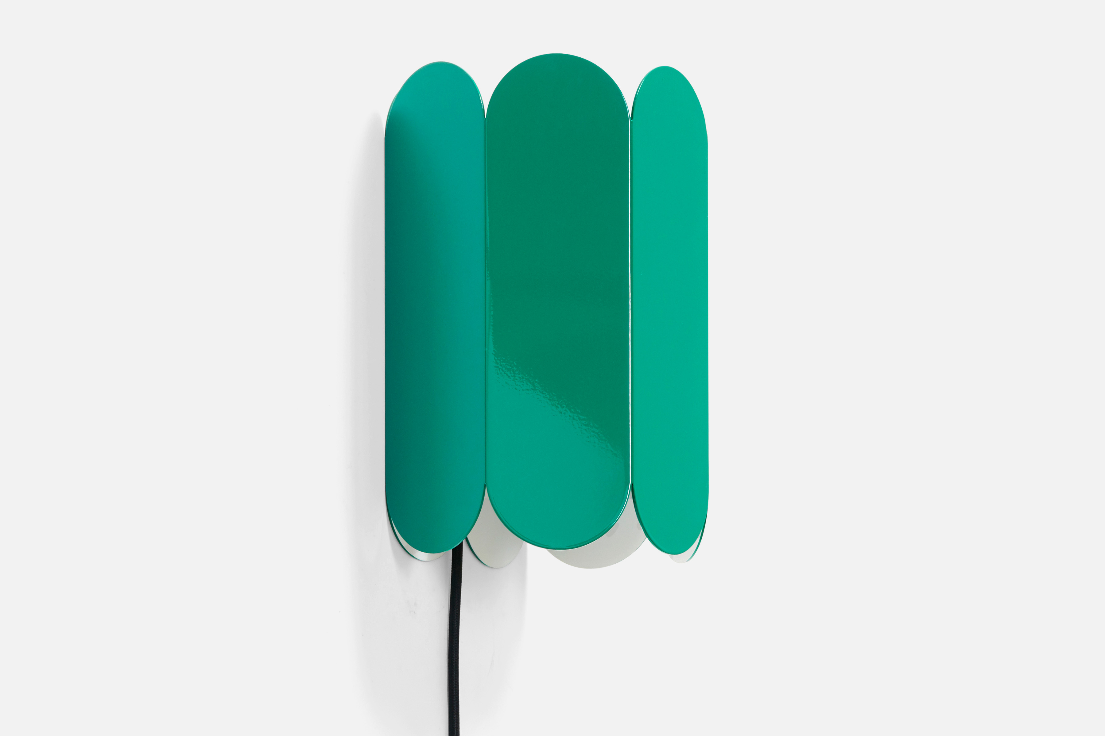 Arcs Wandleuchte mit Kabel und Schalter Sea green Arcs Wandleuchte mit Kabel und Schalter Sea green