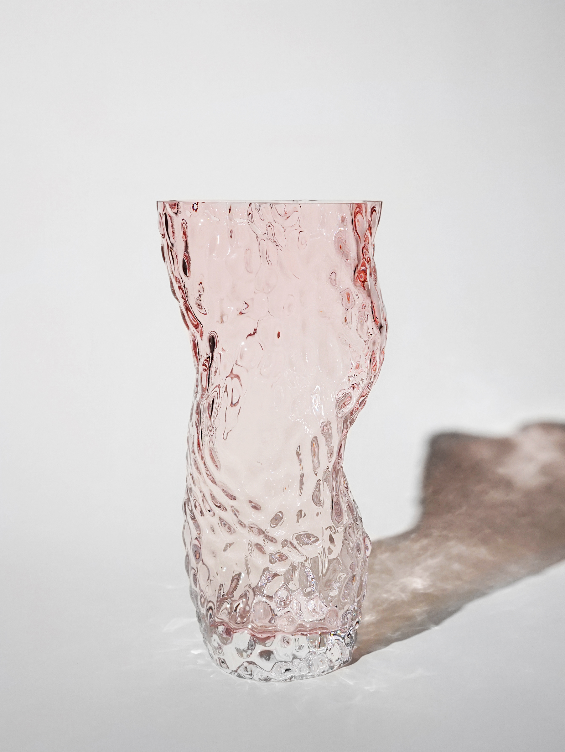 HEIN Studio Ostrea Rock Vase pale pink HEIN Studio Ostrea Rock Vase pale pink